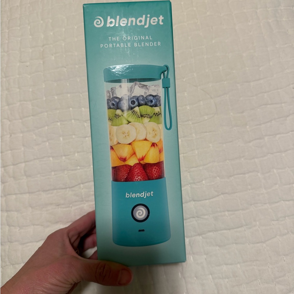 BlendJet Portable Blender in Mint